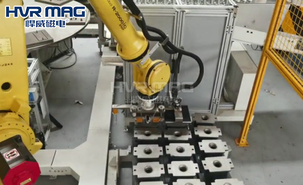 機械臂吸盤磁力抓手如何實現在300℃溫度下正常工作？
